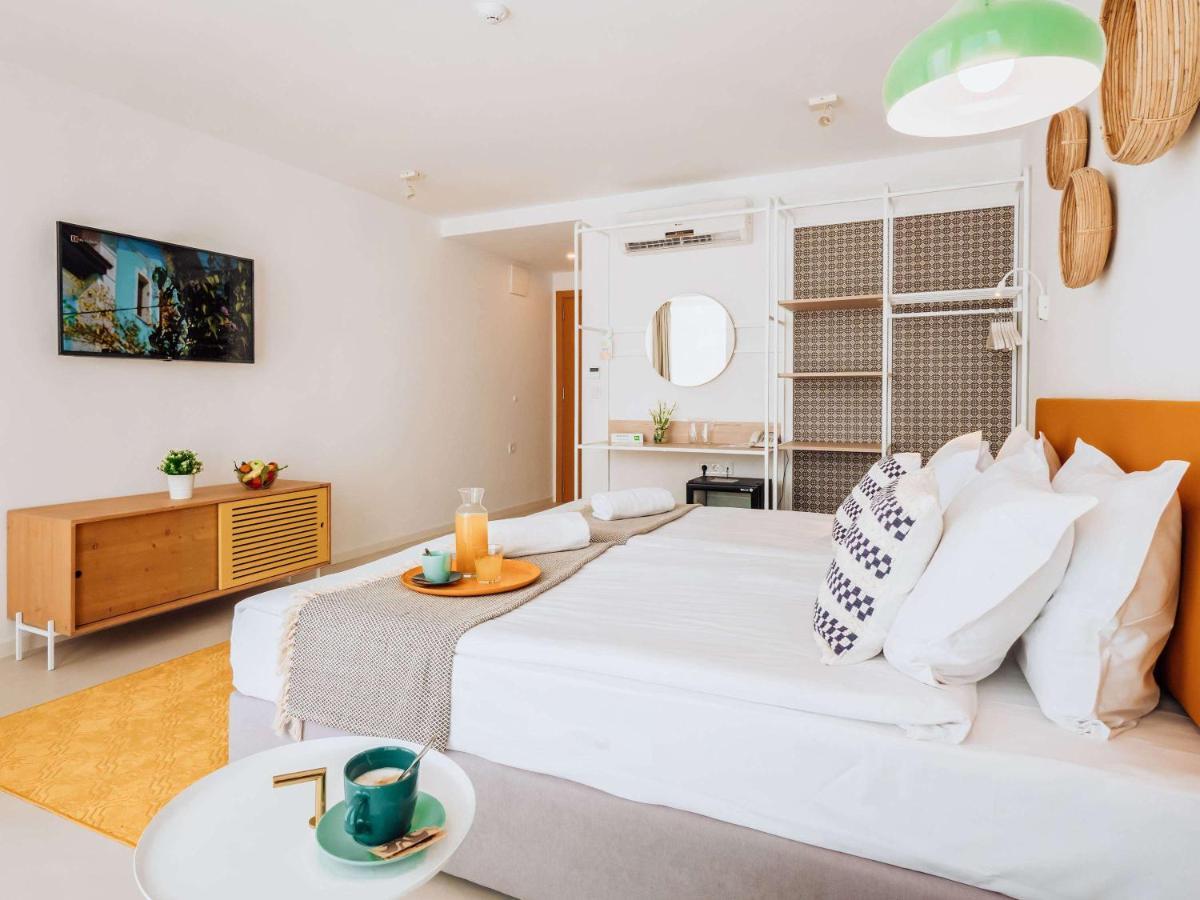 Ibis Styles Golden Sands Roomer Hotel Exterior photo