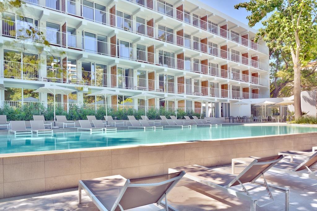 Ibis Styles Golden Sands Roomer Hotel Exterior photo