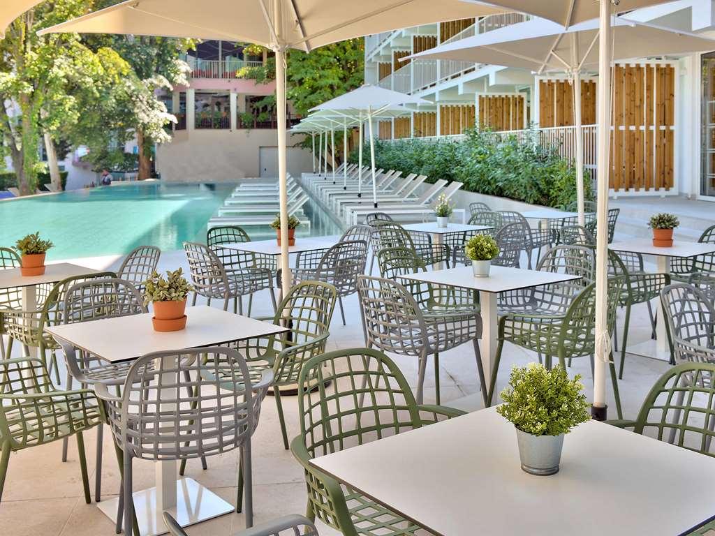 Ibis Styles Golden Sands Roomer Hotel Restaurant photo