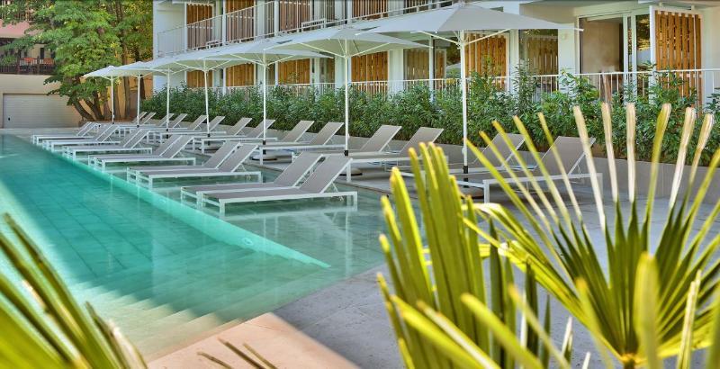 Ibis Styles Golden Sands Roomer Hotel Exterior photo